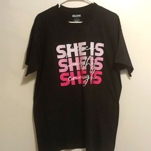 Gildan Large Black graphic T-shirt